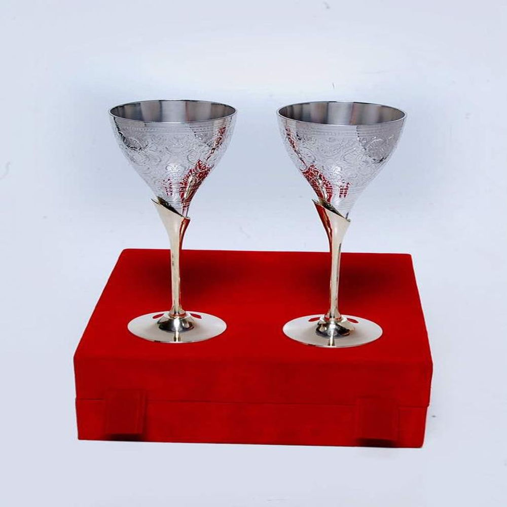 Silver Designer Finish Set of 2 Wine Glass