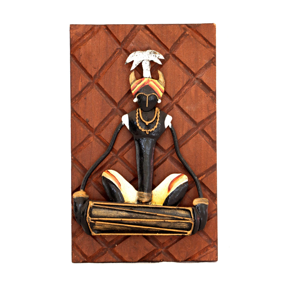 Sitting Maadia wall hanging